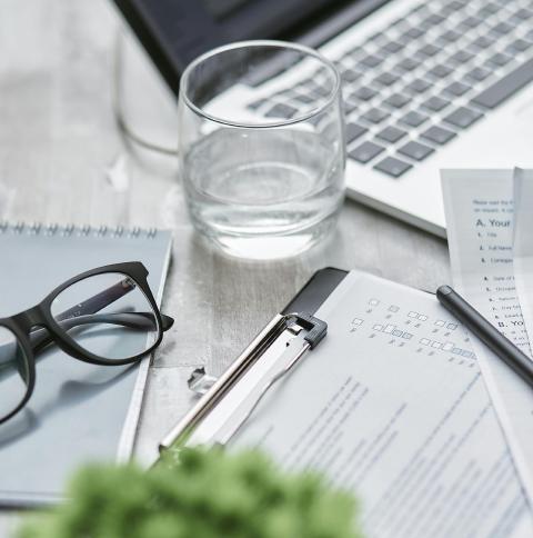 Pratiques dialyse face nutrition parentérale et surcharge hydrique
